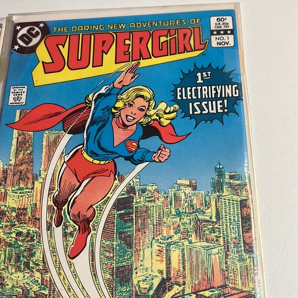 Superboy # 1 16th birthday and supergirl # 1 electrifying issue great condition - Picture 4 of 13